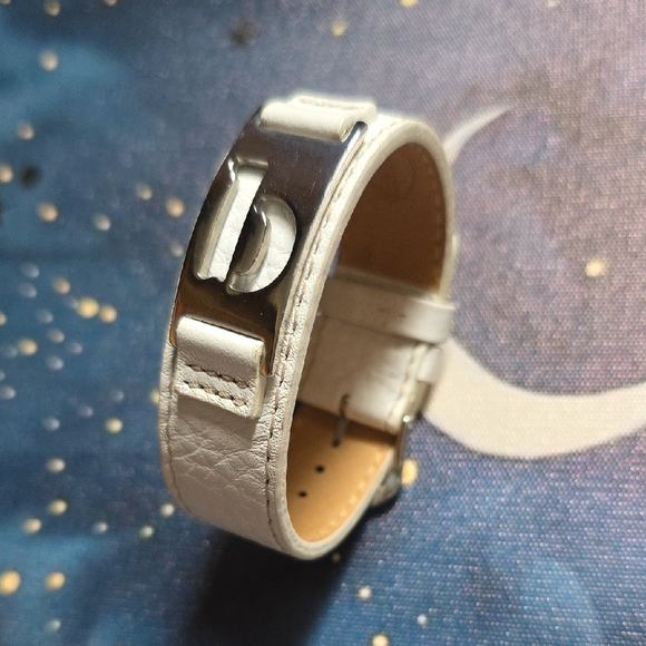 Fossil White Leather Bracelet with Silver Buckle - Picture 1 of 11